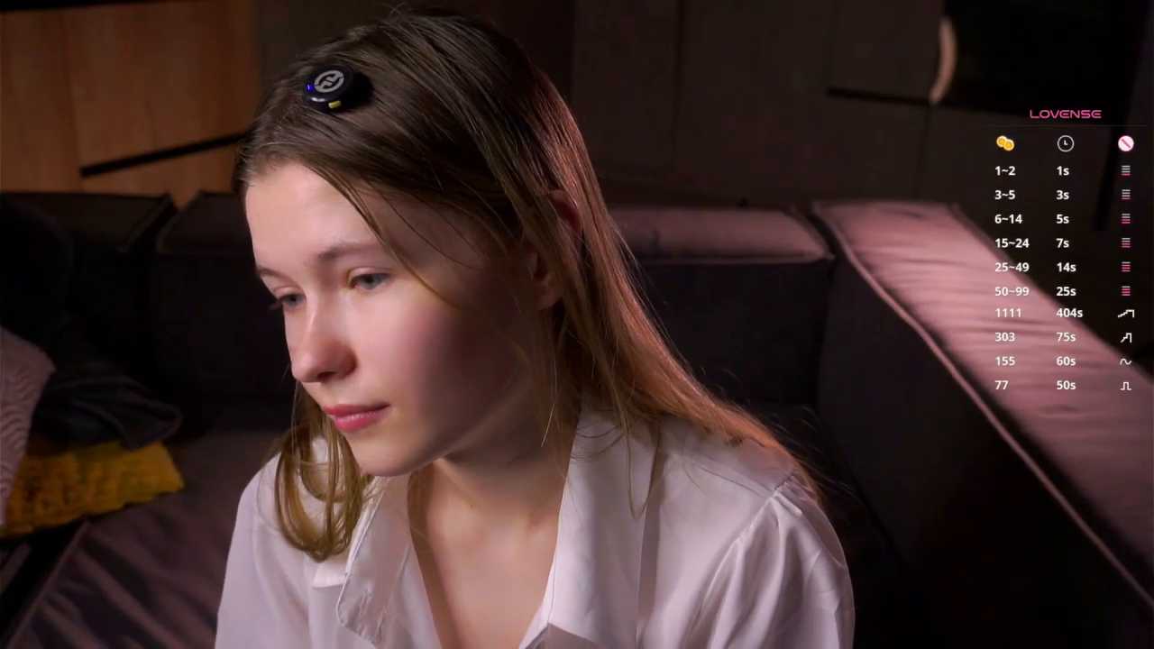 LynHillaire
