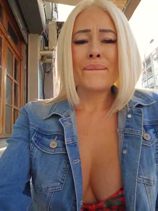 MILFBARBY cam recording
