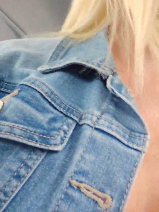MILFBARBY cam recording