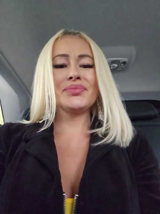 MILFBARBY cam recording