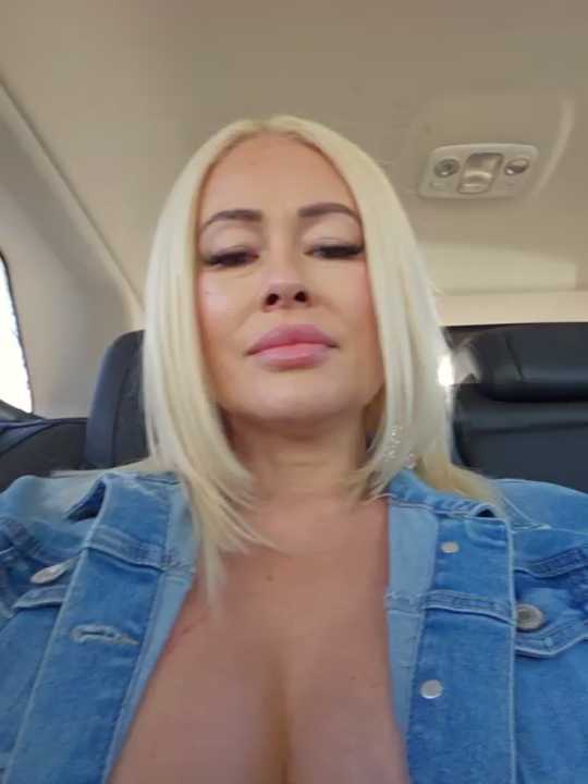 MILFBARBY cam recording