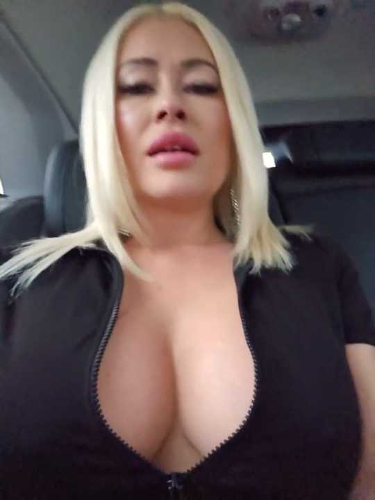 MILFBARBY cam recording