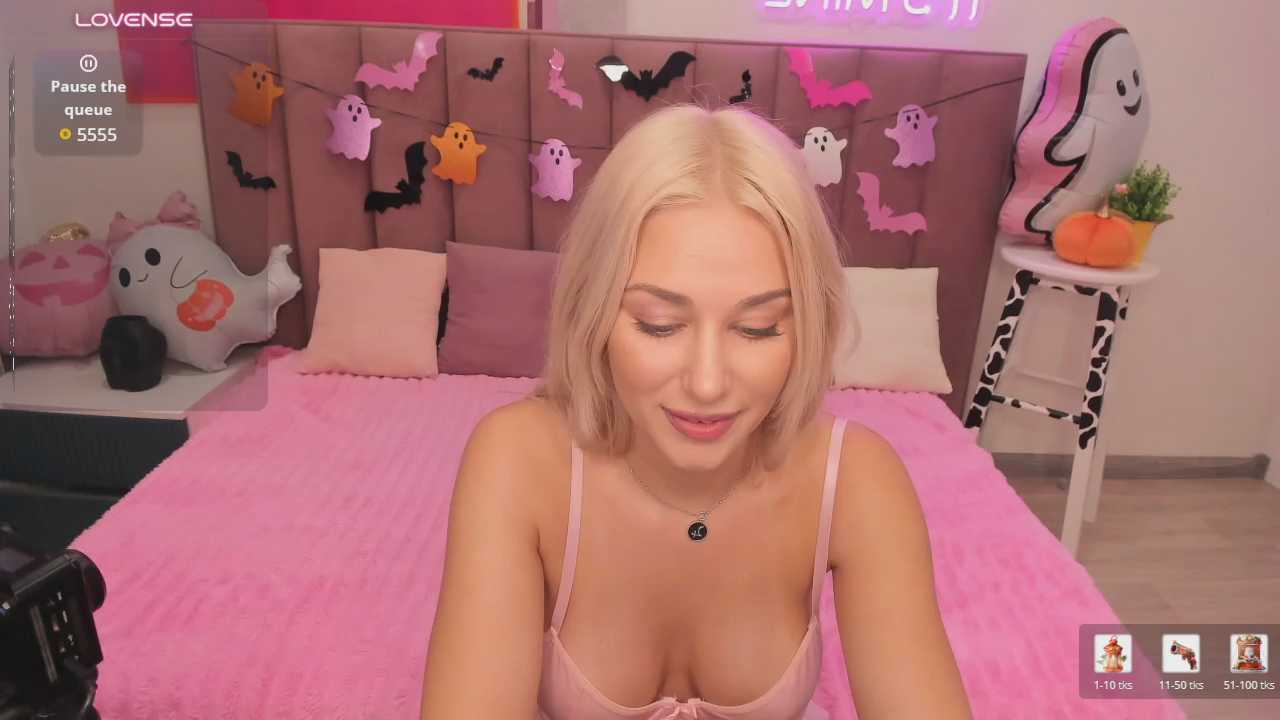 MIla_Stunning Stripchat recording – Oct 28, 2026