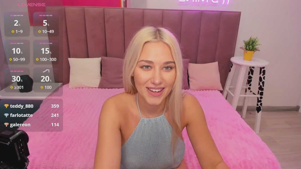 MIla_Stunning cam recording