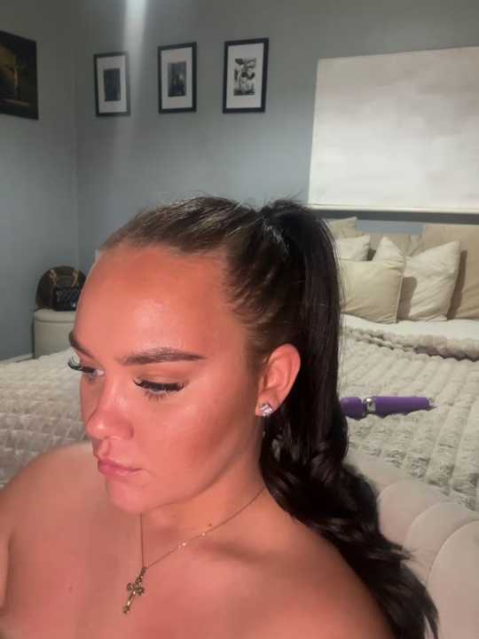 MaddisonWhitex Stripchat recording – Oct 22, 2026