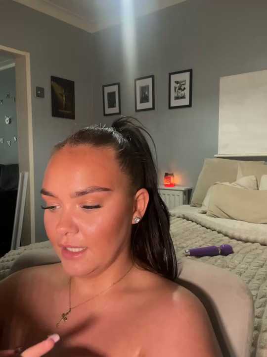 MaddisonWhitex Stripchat recording – Oct 23, 2026