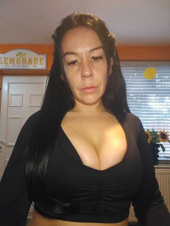 Maddythebaddy Stripchat recording – Oct 15, 2026