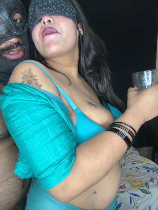 Madhosh_Mona