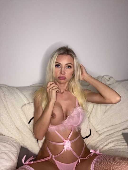 MaeBlonde cam recording