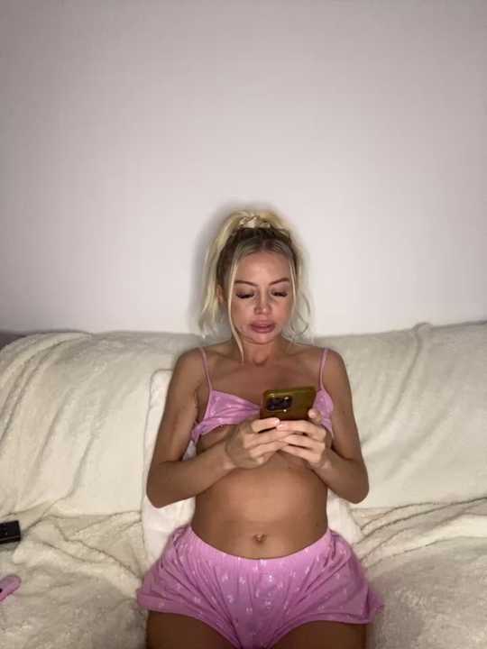 MaeBlonde Stripchat recording – Oct 20, 2026