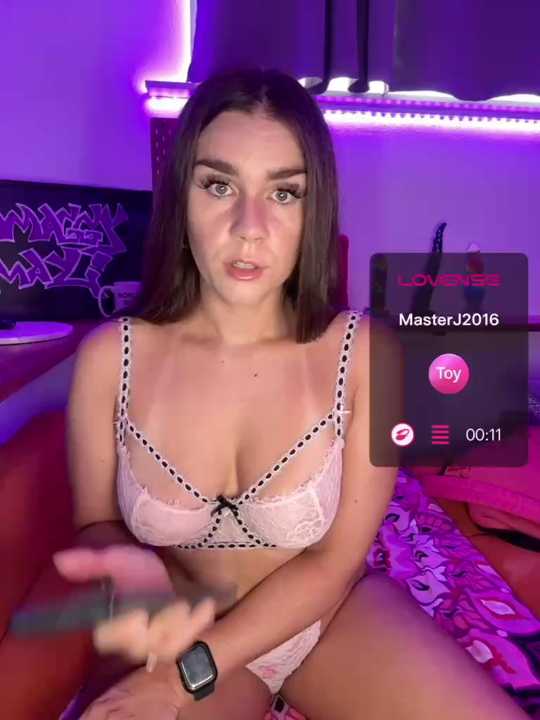 MaggyMayI cam recording