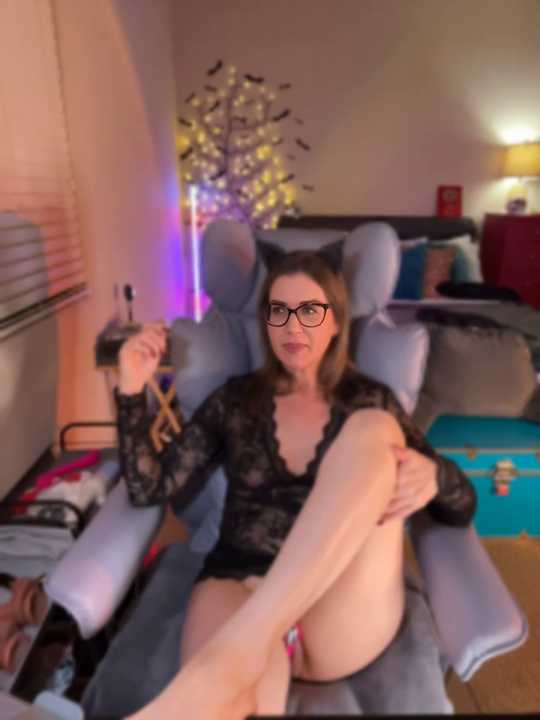 MaiseKnox Stripchat recording – Oct 25, 2026