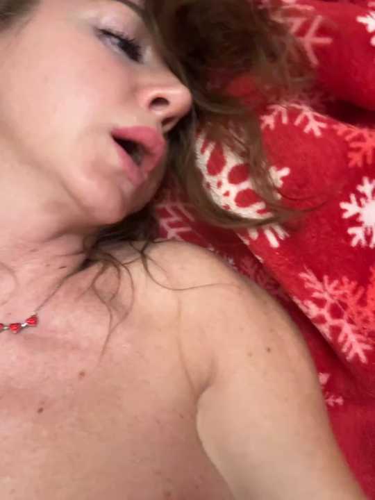 MarinaDiva11_74 Stripchat recording – Oct 18, 2026