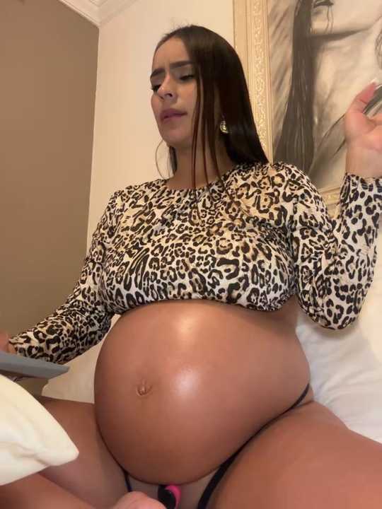 Mau_White