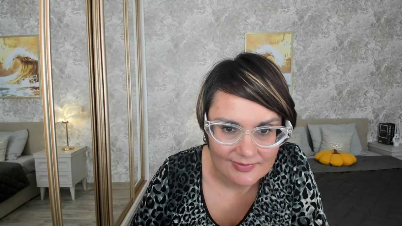 MayaNoire cam recording