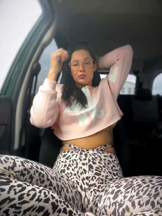 MeekyRich cam recording