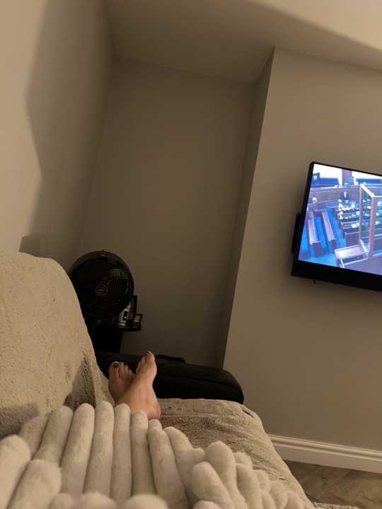 Meet_My_Feet-xox