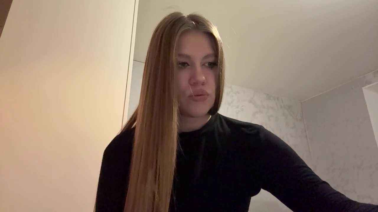 MelaineThomison cam recording