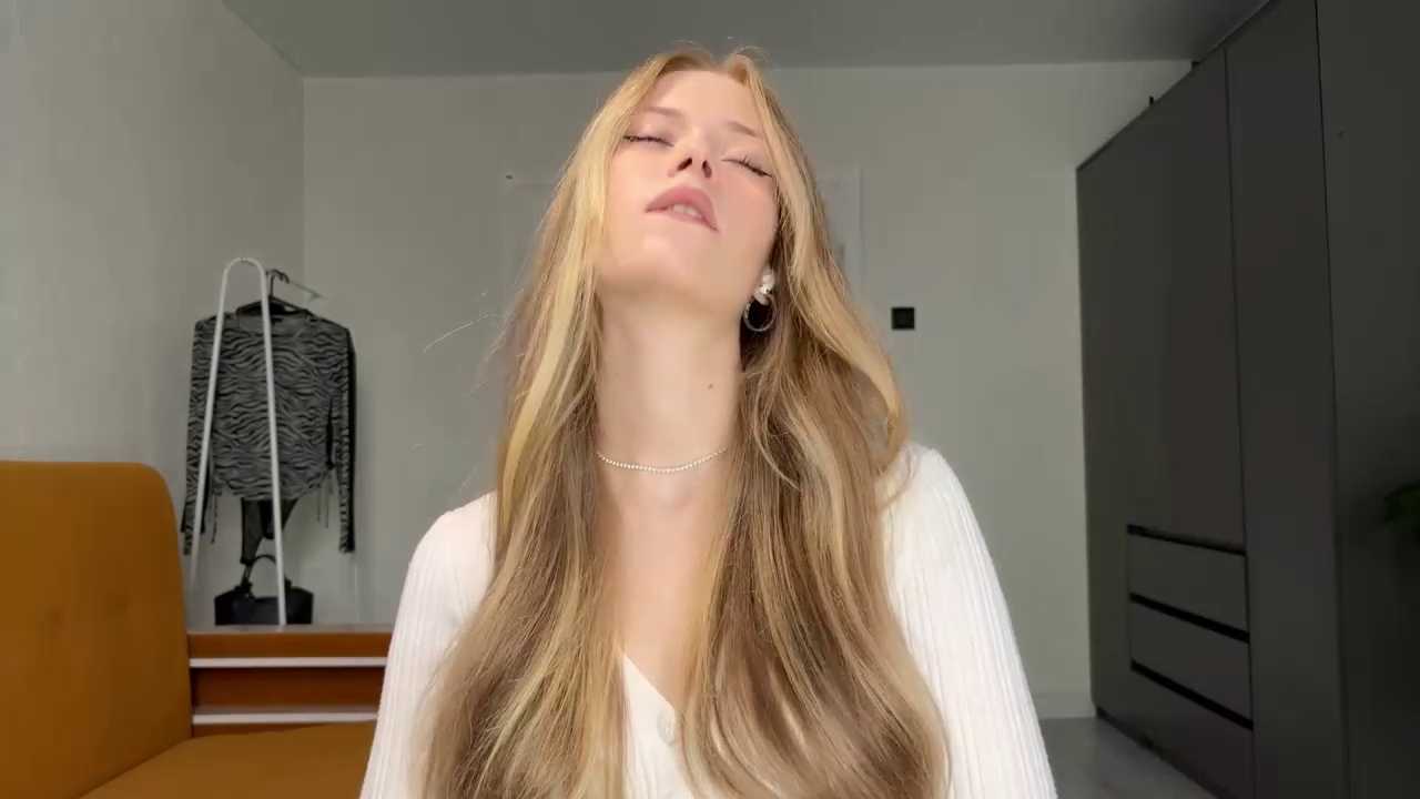 MeliMurrr Stripchat recording – Oct 28, 2026