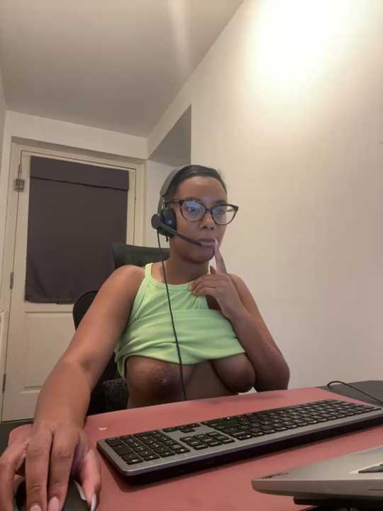 Melia_Rayne