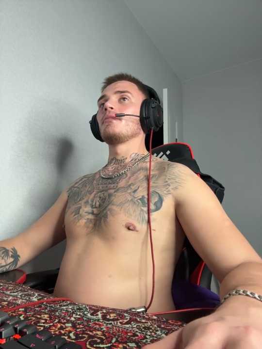MeltMyIcebitch cam recording