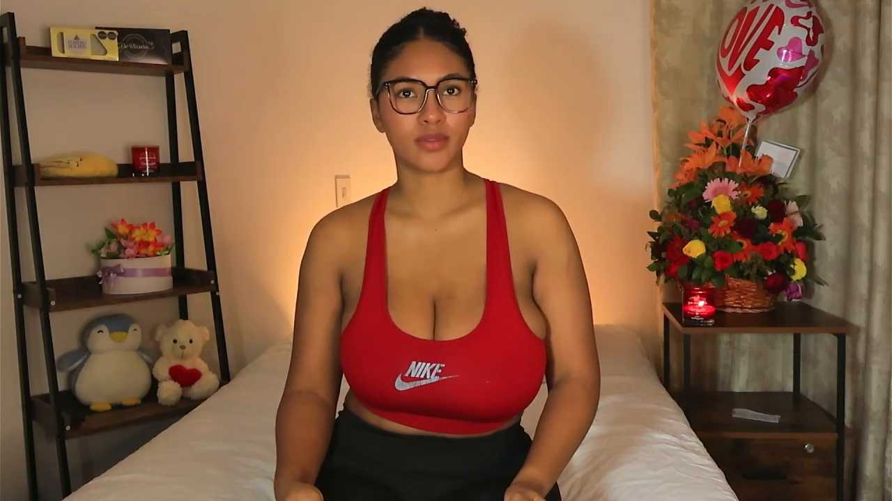 Mia_sweet80