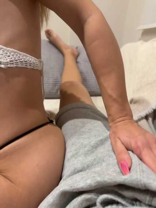 MikeRozalina Stripchat recording – Oct 25, 2026