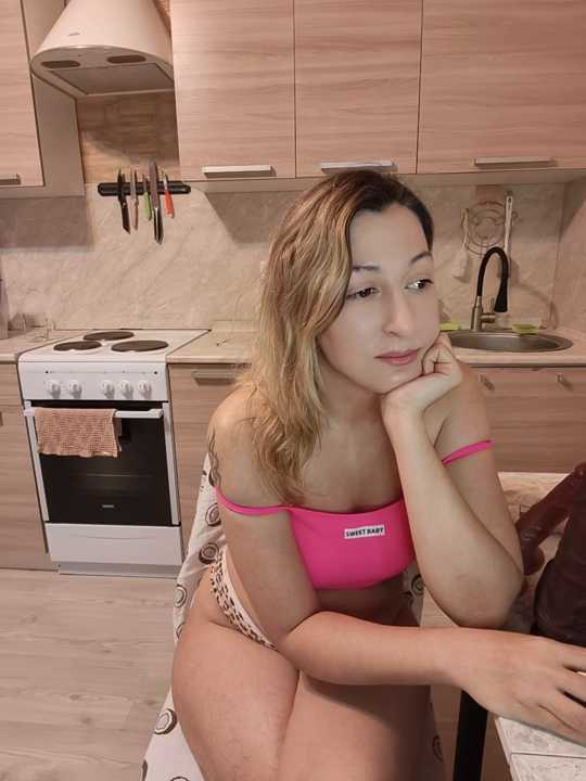 MilaCrazyBlonde Stripchat recording – Oct 24, 2026