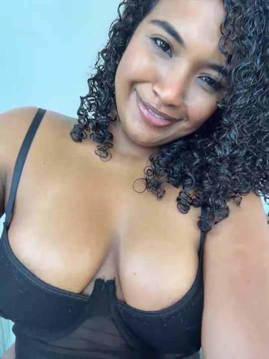 MilaTeenX Stripchat recording – Oct 14, 2026