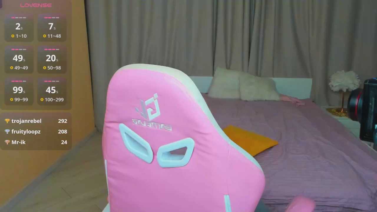 Mila_LoveMe cam recording