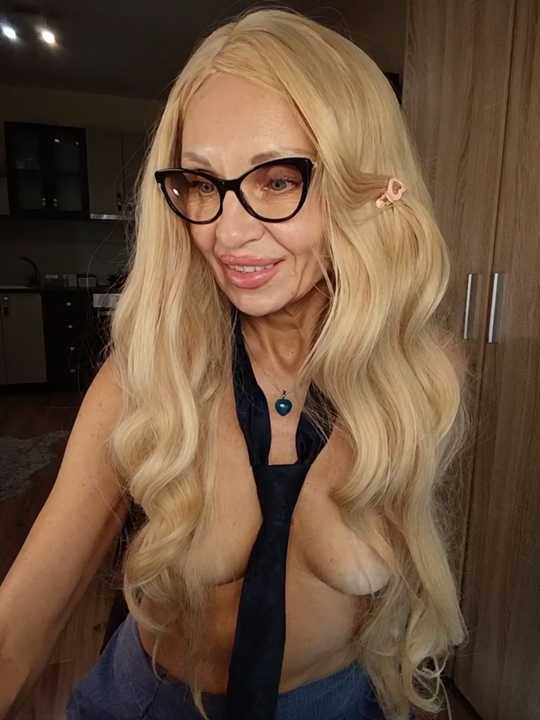 Mila_Lovi cam recording
