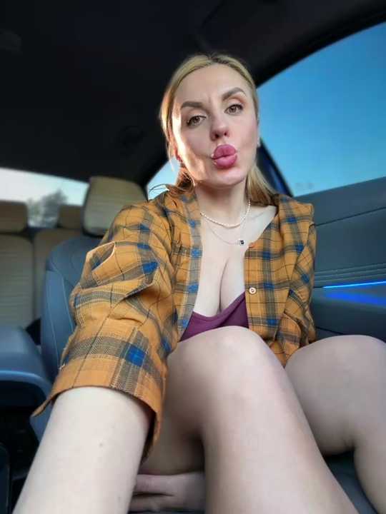 MilfNextDoor20 cam recording
