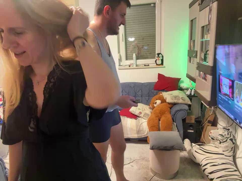 Milf_couple cam recording