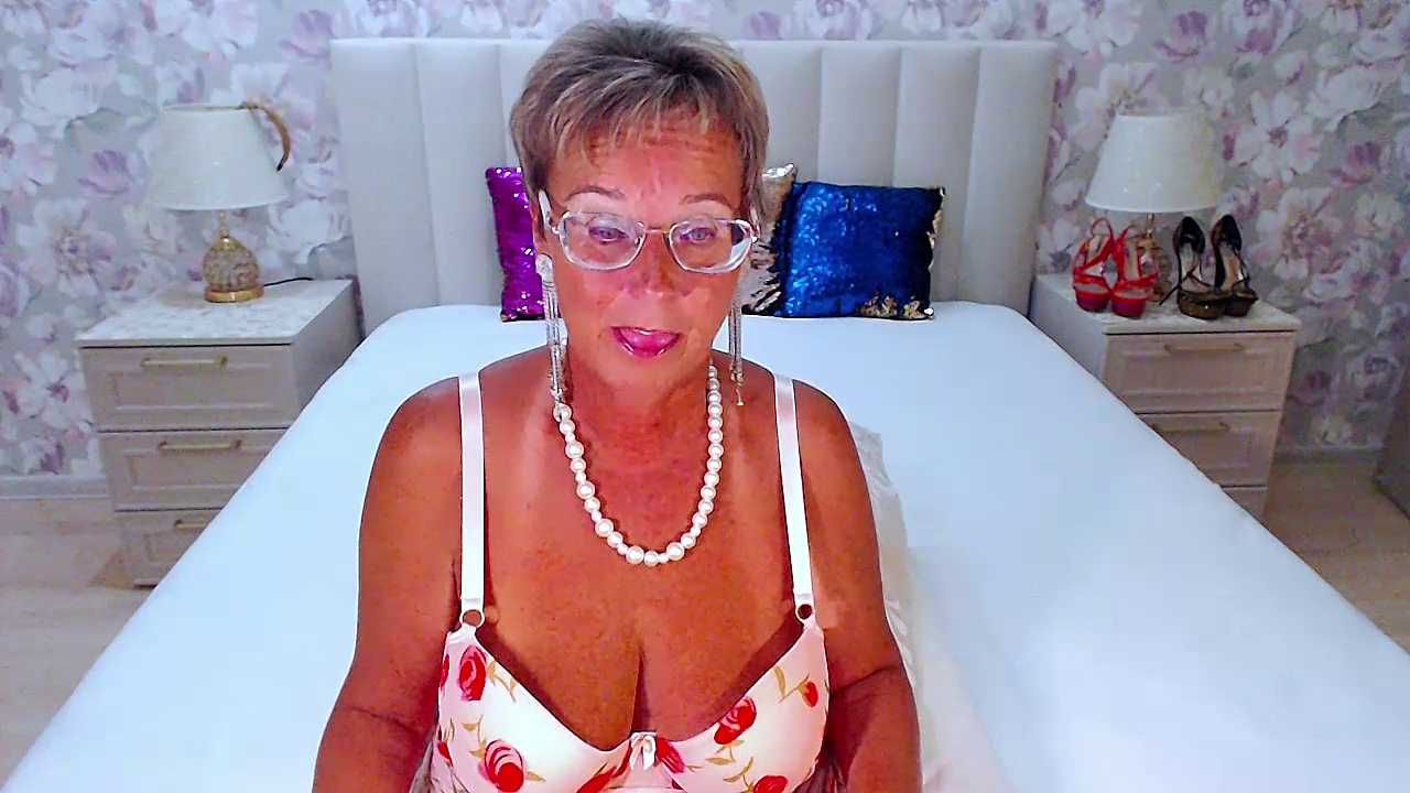 MilfyMommyXX