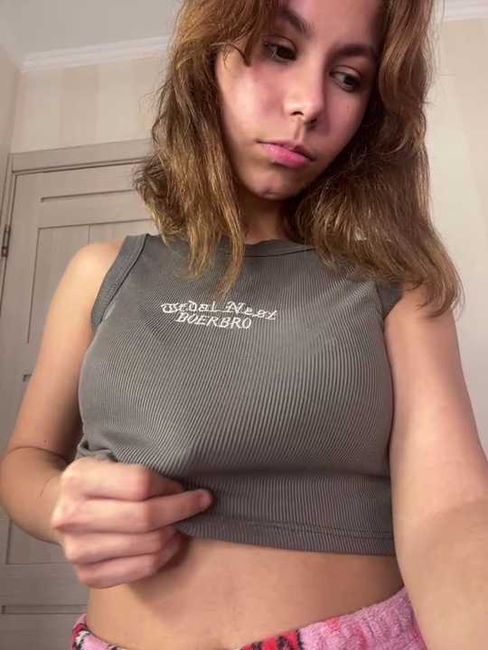 MilkKiss Stripchat recording – Oct 20, 2026