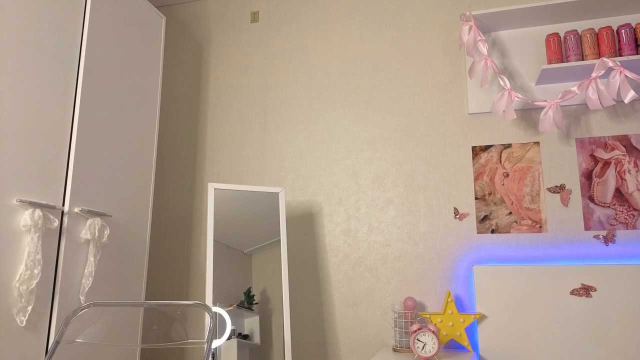 Milly_Lane