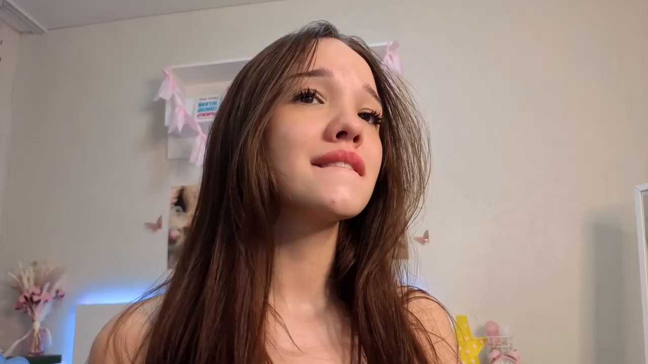 Milly_Lane cam recording