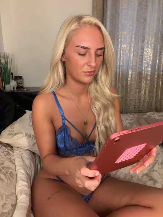 Millymae_ cam recording