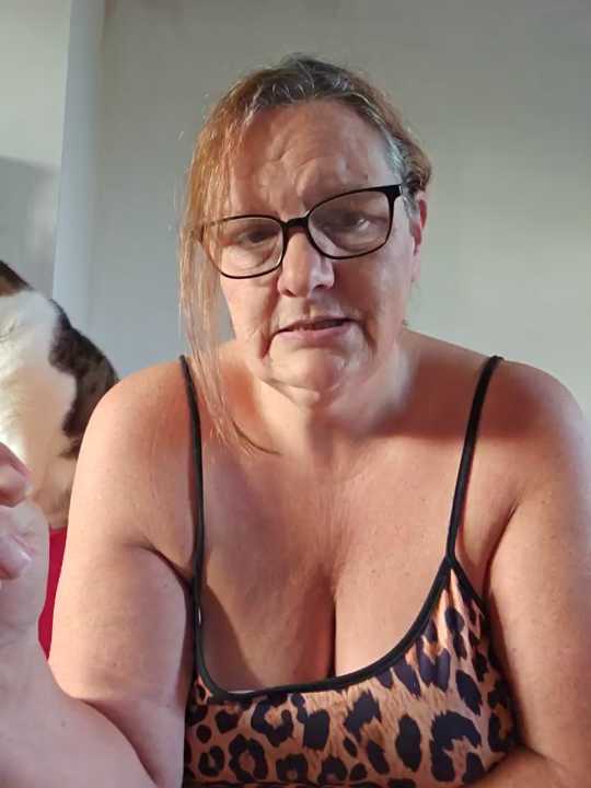 MissQueenBeex cam recording