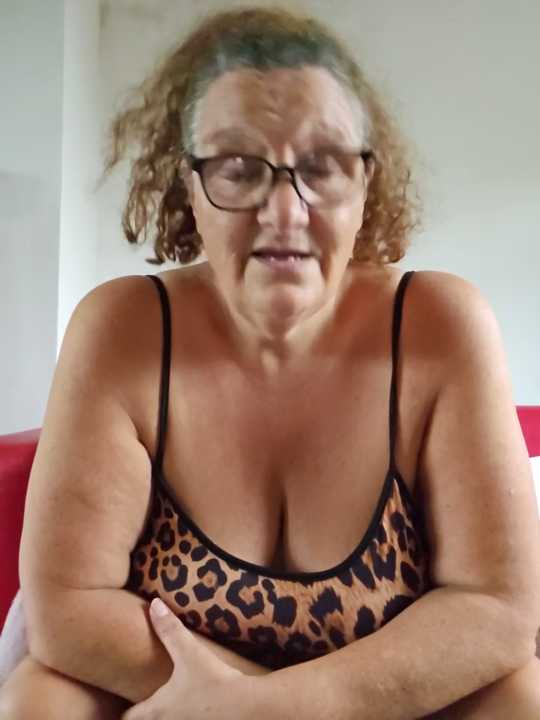 MissQueenBeex cam recording