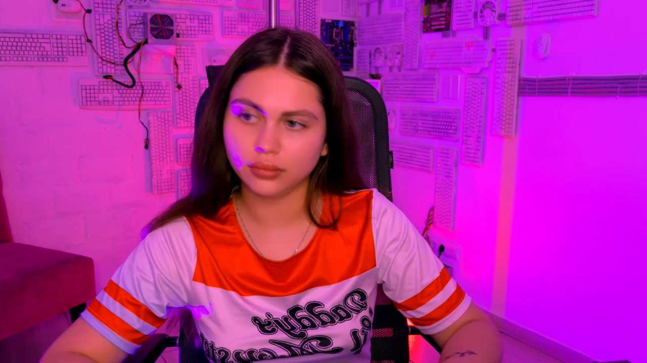 MissTessaGlow cam recording
