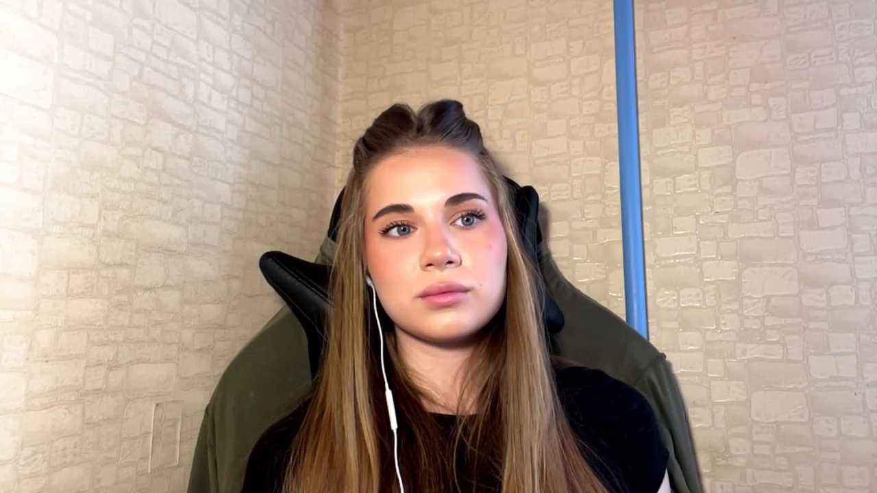 Miss_Blessnyth cam recording