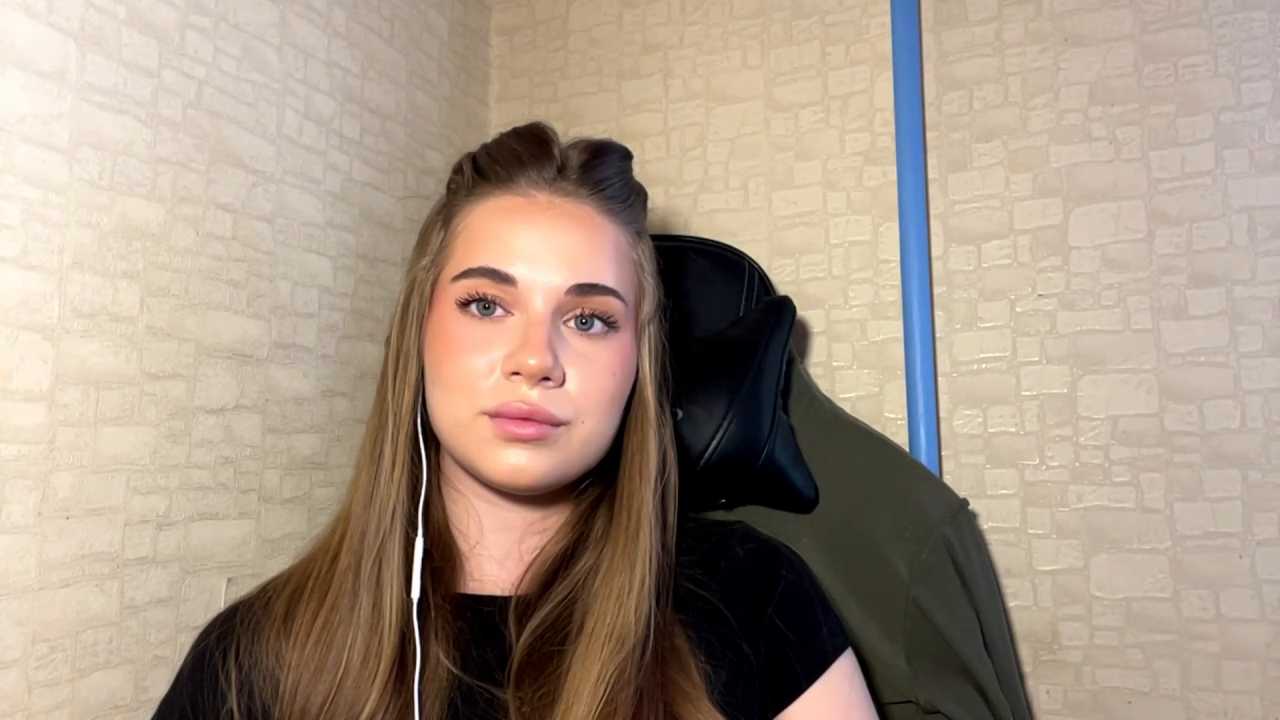 Miss_Blessnyth cam recording