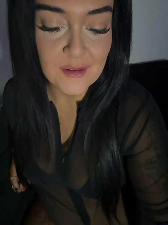 Miss_CurvesXXX cam recording