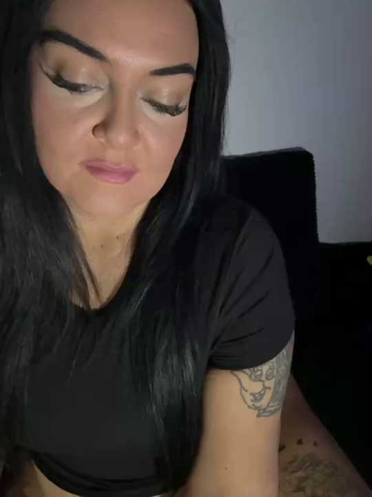Miss_CurvesXXX Stripchat recording – Oct 18, 2026