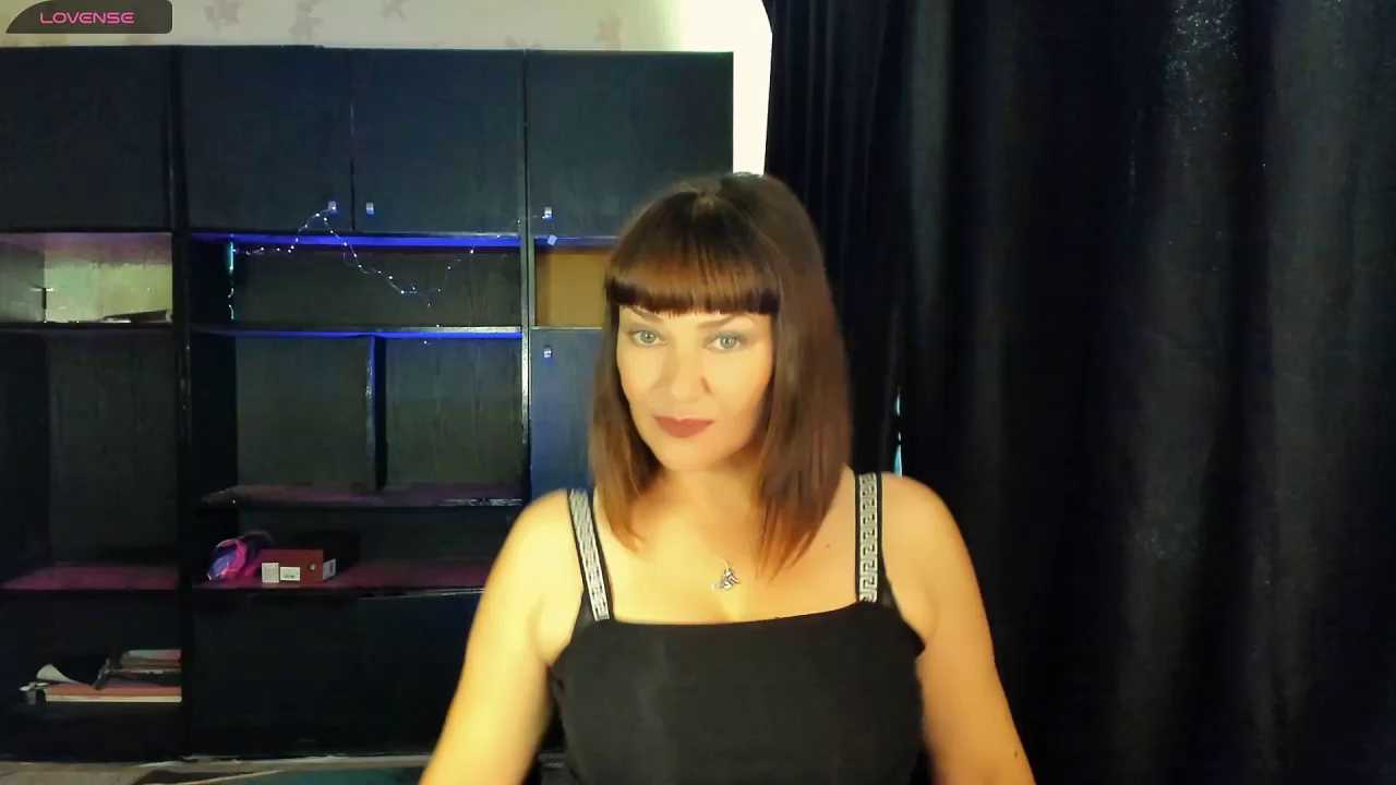 Miss_Obsidian cam recording