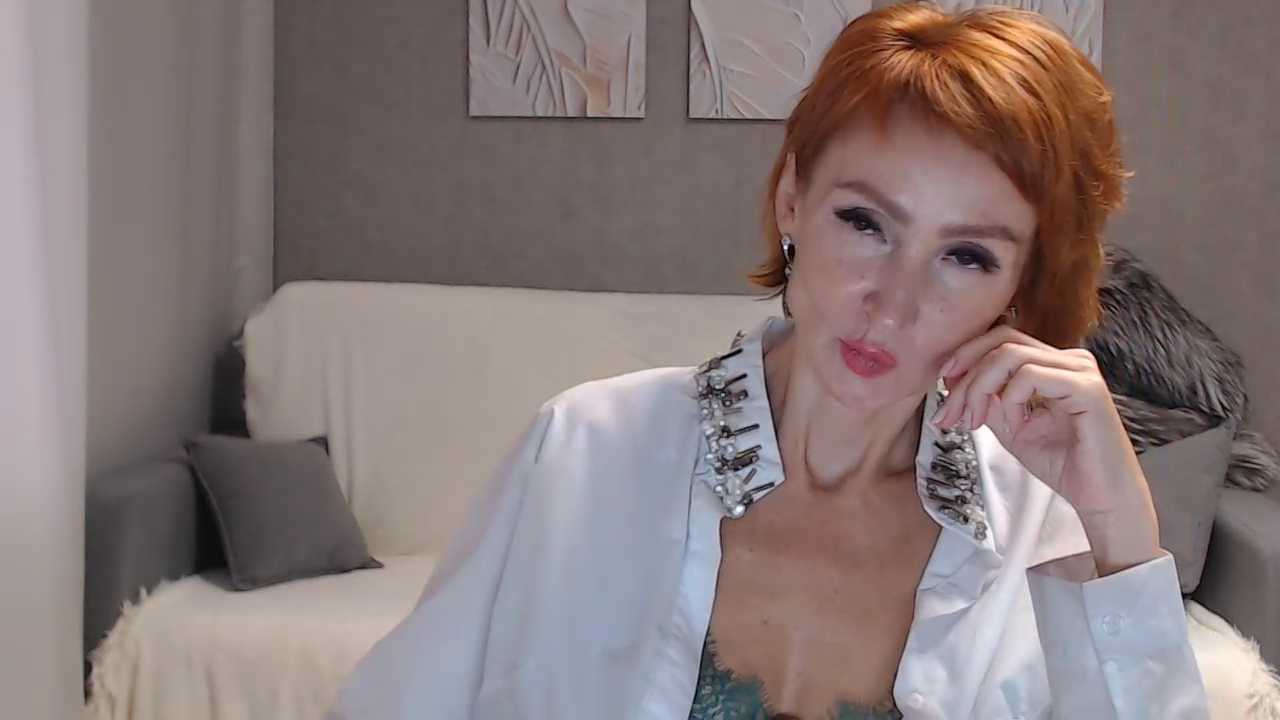 Miss_RedFoxy cam recording