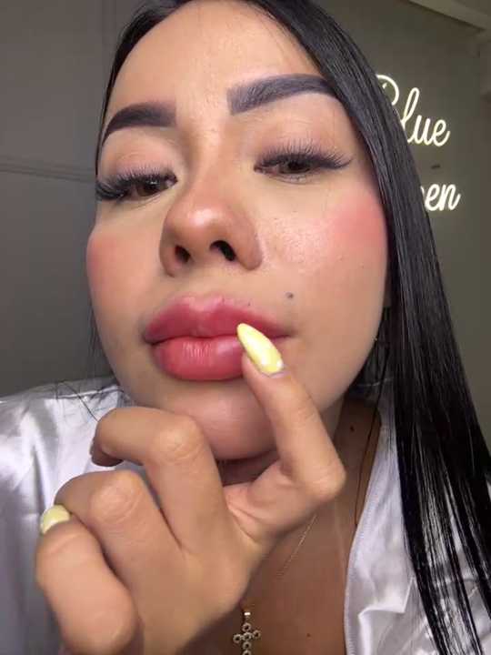 Miss_blue69 cam recording