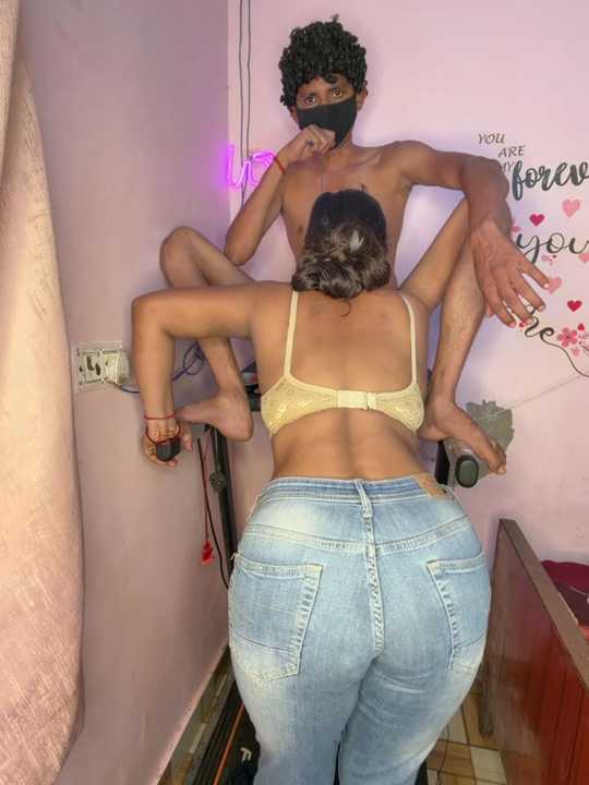 Mistress_Hot-Naina