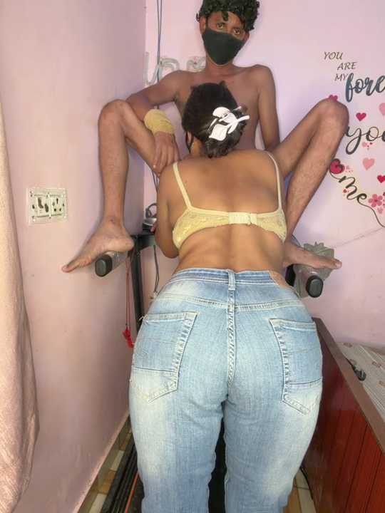 Mistress_Hot-Naina Stripchat recording – Oct 15, 2026